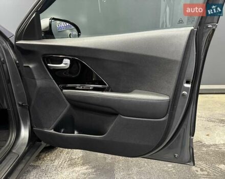Кіа Niro 2017 у Києві на Automoto.ua Сірий Кіа Niro, об'ємом двигуна 1.6 л та пробігом 213 тис. км за 14000 $, фото 37 на Automoto.ua