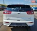 Серый Киа Niro, объемом двигателя 1.58 л и пробегом 118 тыс. км за 2300 $, фото 5 на Automoto.ua