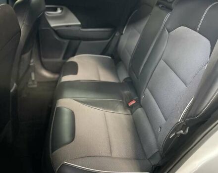 Серый Киа Niro, объемом двигателя 1.58 л и пробегом 176 тыс. км за 17800 $, фото 11 на Automoto.ua