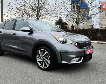 Серый Киа Niro, объемом двигателя 1.58 л и пробегом 111 тыс. км за 17400 $, фото 4 на Automoto.ua