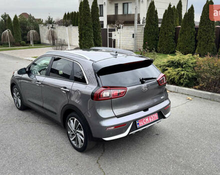 Серый Киа Niro, объемом двигателя 1.58 л и пробегом 111 тыс. км за 17400 $, фото 21 на Automoto.ua