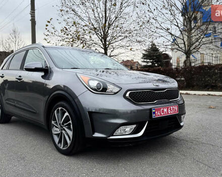 Серый Киа Niro, объемом двигателя 1.58 л и пробегом 111 тыс. км за 17400 $, фото 3 на Automoto.ua