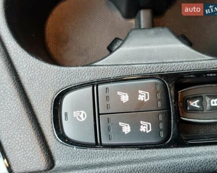 Серый Киа Niro, объемом двигателя 1.6 л и пробегом 73 тыс. км за 20600 $, фото 17 на Automoto.ua