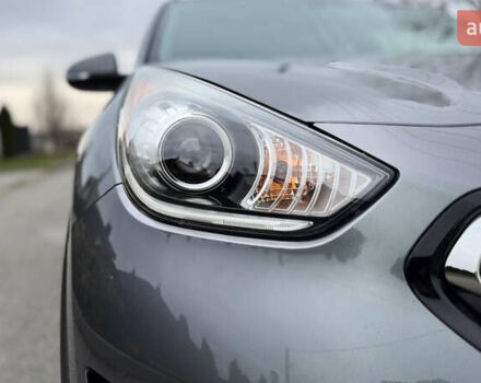 Серый Киа Niro, объемом двигателя 1.58 л и пробегом 111 тыс. км за 17400 $, фото 45 на Automoto.ua