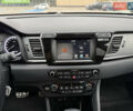 Серый Киа Niro, объемом двигателя 1.58 л и пробегом 162 тыс. км за 17000 $, фото 19 на Automoto.ua