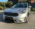 Серый Киа Niro, объемом двигателя 1.59 л и пробегом 77 тыс. км за 15200 $, фото 1 на Automoto.ua