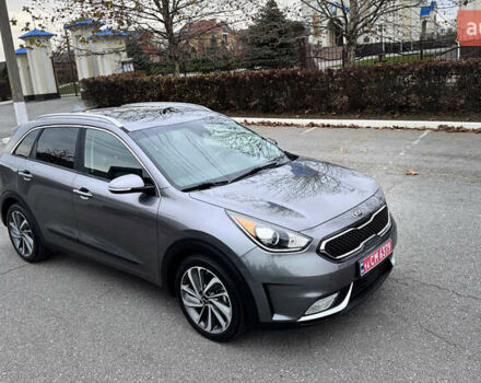 Серый Киа Niro, объемом двигателя 1.58 л и пробегом 111 тыс. км за 17400 $, фото 7 на Automoto.ua