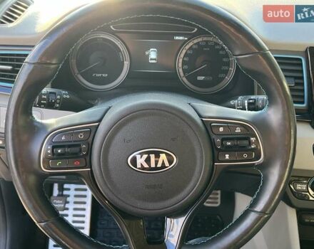 Серый Киа Niro, объемом двигателя 1.58 л и пробегом 135 тыс. км за 17999 $, фото 21 на Automoto.ua