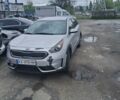 Сірий Кіа Niro, об'ємом двигуна 1.58 л та пробігом 116 тис. км за 12750 $, фото 1 на Automoto.ua