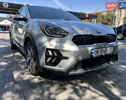 Серый Киа Niro, объемом двигателя 1.6 л и пробегом 40 тыс. км за 20500 $, фото 13 на Automoto.ua