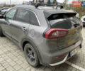 Сірий Кіа Niro, об'ємом двигуна 1.58 л та пробігом 208 тис. км за 14200 $, фото 3 на Automoto.ua