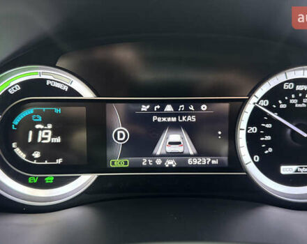 Серый Киа Niro, объемом двигателя 1.58 л и пробегом 111 тыс. км за 17400 $, фото 23 на Automoto.ua