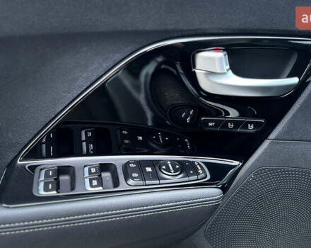 Серый Киа Niro, объемом двигателя 1.58 л и пробегом 111 тыс. км за 17400 $, фото 36 на Automoto.ua