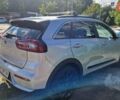 Сірий Кіа Niro, об'ємом двигуна 1.6 л та пробігом 88 тис. км за 15000 $, фото 3 на Automoto.ua