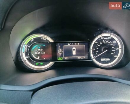 Сірий Кіа Niro, об'ємом двигуна 1.58 л та пробігом 165 тис. км за 15777 $, фото 19 на Automoto.ua