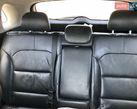 Сірий Кіа Niro, об'ємом двигуна 1.6 л та пробігом 180 тис. км за 17500 $, фото 3 на Automoto.ua