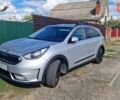 Сірий Кіа Niro, об'ємом двигуна 1.6 л та пробігом 88 тис. км за 15000 $, фото 4 на Automoto.ua