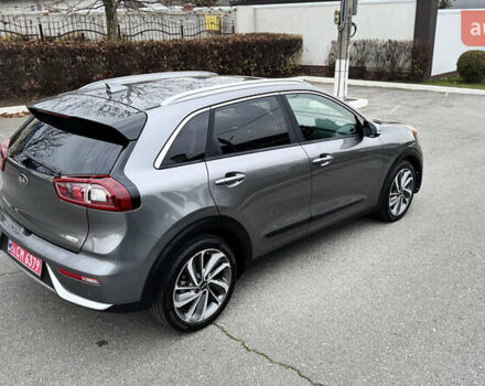 Серый Киа Niro, объемом двигателя 1.58 л и пробегом 111 тыс. км за 17400 $, фото 18 на Automoto.ua