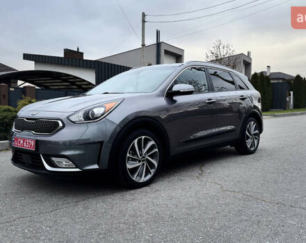 Серый Киа Niro, объемом двигателя 1.58 л и пробегом 111 тыс. км за 17400 $, фото 2 на Automoto.ua