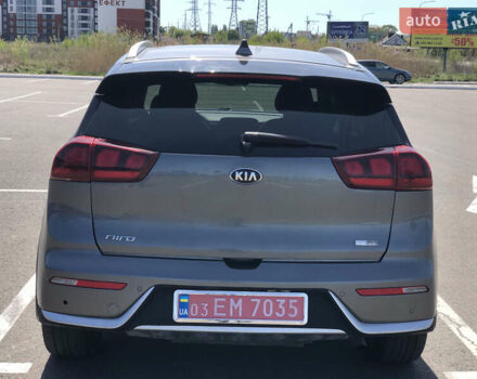 Сірий Кіа Niro, об'ємом двигуна 1.6 л та пробігом 180 тис. км за 17500 $, фото 7 на Automoto.ua