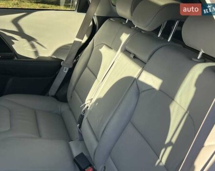 Серый Киа Niro, объемом двигателя 1.58 л и пробегом 135 тыс. км за 17999 $, фото 31 на Automoto.ua