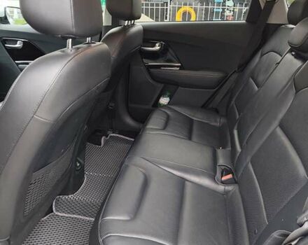 Серый Киа Niro, объемом двигателя 1.6 л и пробегом 73 тыс. км за 20600 $, фото 11 на Automoto.ua