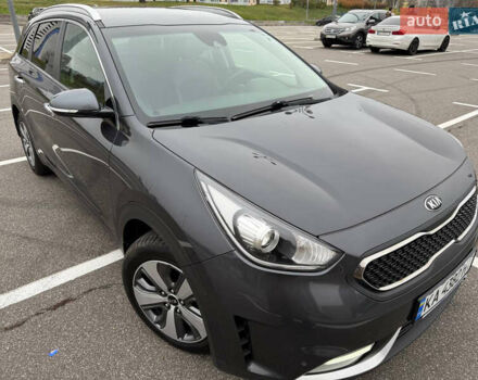 Серый Киа Niro, объемом двигателя 1.58 л и пробегом 162 тыс. км за 17000 $, фото 22 на Automoto.ua
