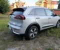 Сірий Кіа Niro, об'ємом двигуна 1.58 л та пробігом 165 тис. км за 15777 $, фото 7 на Automoto.ua