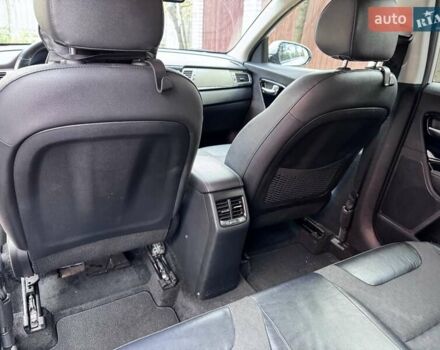 Сірий Кіа Niro, об'ємом двигуна 1.58 л та пробігом 64 тис. км за 17000 $, фото 14 на Automoto.ua