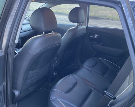 Сірий Кіа Niro, об'ємом двигуна 0 л та пробігом 134 тис. км за 17499 $, фото 18 на Automoto.ua