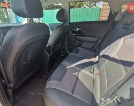 Сірий Кіа Niro, об'ємом двигуна 1.6 л та пробігом 88 тис. км за 15000 $, фото 11 на Automoto.ua