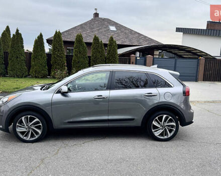 Серый Киа Niro, объемом двигателя 1.58 л и пробегом 111 тыс. км за 17400 $, фото 11 на Automoto.ua