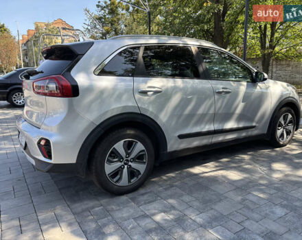 Серый Киа Niro, объемом двигателя 1.6 л и пробегом 40 тыс. км за 20500 $, фото 14 на Automoto.ua