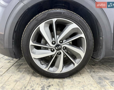 Серый Киа Niro, объемом двигателя 1.58 л и пробегом 98 тыс. км за 20999 $, фото 29 на Automoto.ua