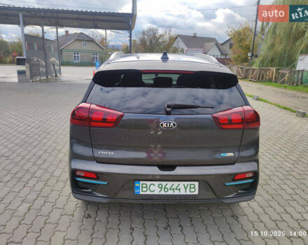 Киа Niro 2019 в Трускавце на Automoto.ua Серый Киа Niro, объемом двигателя 0 л и пробегом 119 тыс. км за 16300 $, фото 1 на Automoto.ua