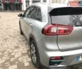 Серый Киа Niro, объемом двигателя 0 л и пробегом 100 тыс. км за 18750 $, фото 8 на Automoto.ua
