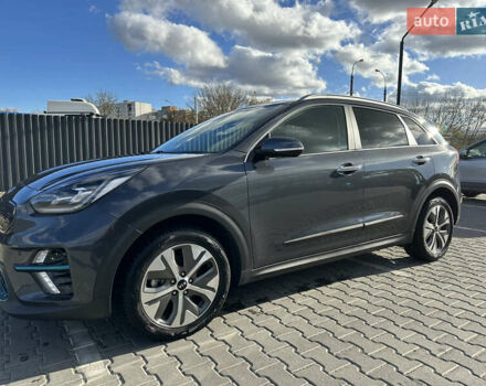 Киа Niro 2019 в Хмельницком на Automoto.ua Серый Киа Niro, объемом двигателя 0 л и пробегом 106 тыс. км за 17500 $, фото 2 на Automoto.ua