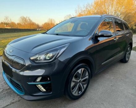 Серый Киа Niro, объемом двигателя 0 л и пробегом 34 тыс. км за 12000 $, фото 2 на Automoto.ua