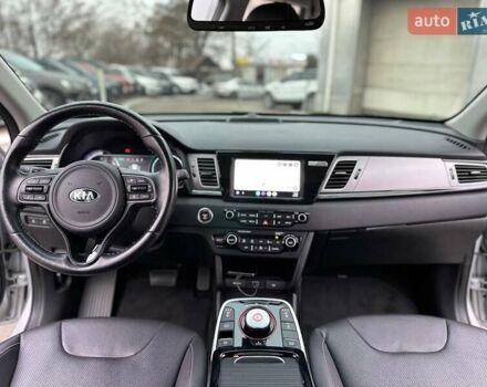 Киа Niro 2019 в Кривом Роге на Automoto.ua Серый Киа Niro, объемом двигателя 0 л и пробегом 27 тыс. км за 24000 $, фото 53 на Automoto.ua