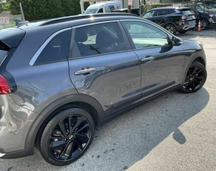 Сірий Кіа Niro, об'ємом двигуна 0 л та пробігом 59 тис. км за 8200 $, фото 3 на Automoto.ua