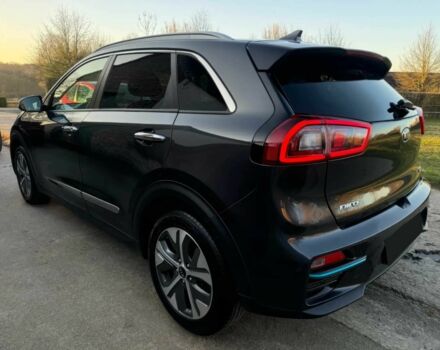 Серый Киа Niro, объемом двигателя 0 л и пробегом 34 тыс. км за 12000 $, фото 4 на Automoto.ua