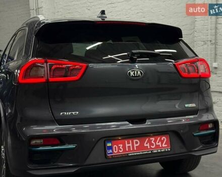Сірий Кіа Niro, об'ємом двигуна 0 л та пробігом 93 тис. км за 18737 $, фото 6 на Automoto.ua