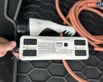 Серый Киа Niro, объемом двигателя 0 л и пробегом 157 тыс. км за 16999 $, фото 17 на Automoto.ua