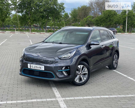 Сірий Кіа Niro, об'ємом двигуна 0 л та пробігом 170 тис. км за 18200 $, фото 11 на Automoto.ua