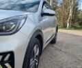 Сірий Кіа Niro, об'ємом двигуна 1.58 л та пробігом 88 тис. км за 25700 $, фото 6 на Automoto.ua