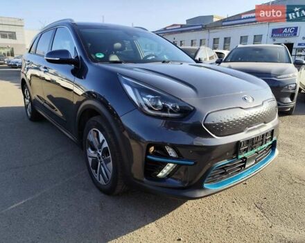 Серый Киа Niro, объемом двигателя 0 л и пробегом 129 тыс. км за 18555 $, фото 5 на Automoto.ua