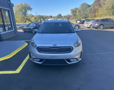 Серый Киа Niro, объемом двигателя 1.6 л и пробегом 49 тыс. км за 5500 $, фото 1 на Automoto.ua