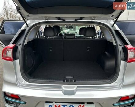 Киа Niro 2019 в Кривом Роге на Automoto.ua Серый Киа Niro, объемом двигателя 0 л и пробегом 27 тыс. км за 24000 $, фото 50 на Automoto.ua