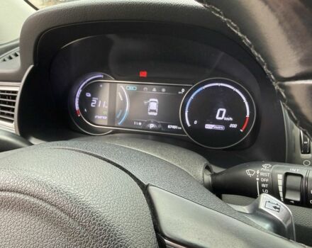 Серый Киа Niro, объемом двигателя 0 л и пробегом 67 тыс. км за 16800 $, фото 8 на Automoto.ua