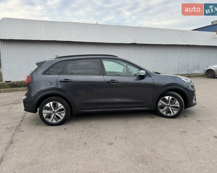 Сірий Кіа Niro, об'ємом двигуна 0 л та пробігом 101 тис. км за 16800 $, фото 3 на Automoto.ua